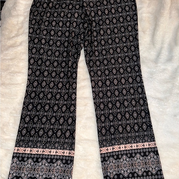 Flare Pants - Picture 3 of 5